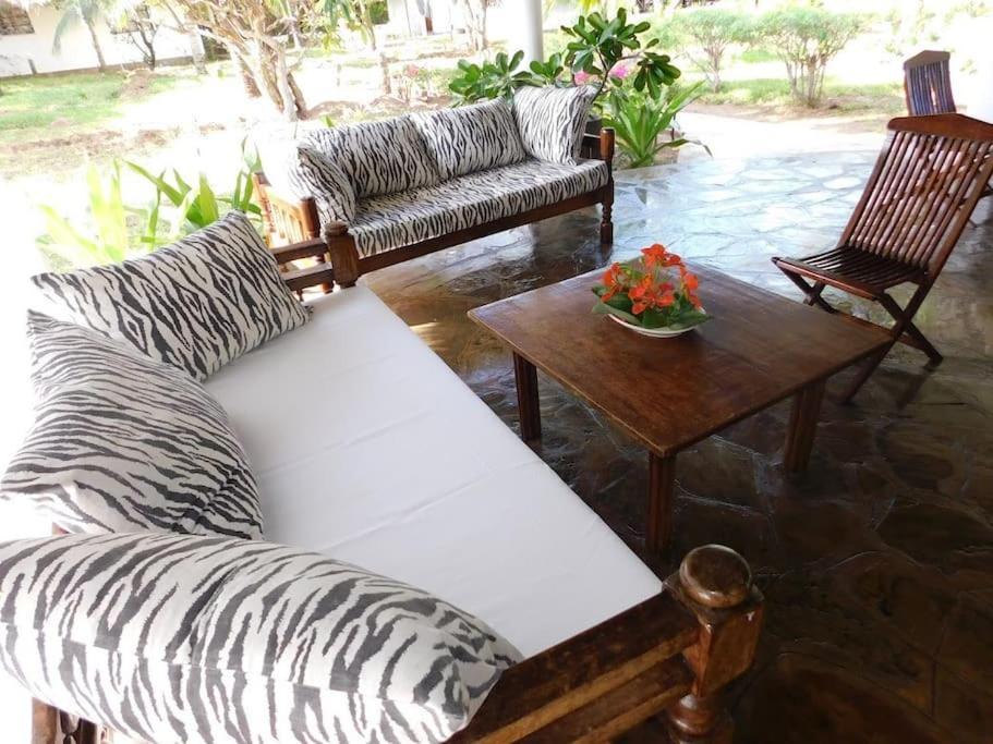 Holiday Home In Malindi Mambrui Extérieur photo