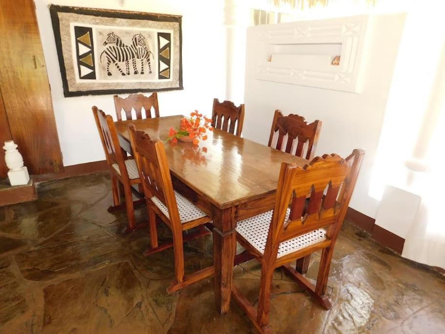 Holiday Home In Malindi Mambrui Extérieur photo