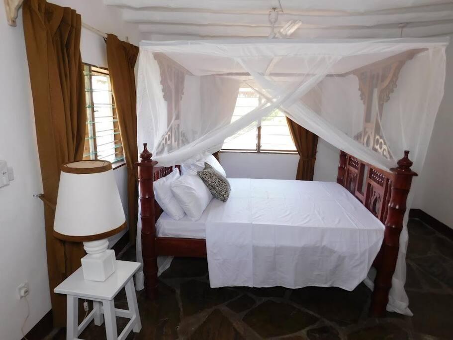 Holiday Home In Malindi Mambrui Extérieur photo