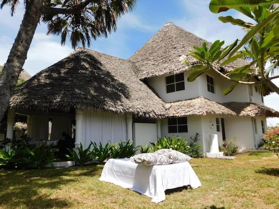 Holiday Home In Malindi Mambrui Extérieur photo