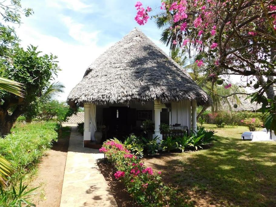 Holiday Home In Malindi Mambrui Extérieur photo