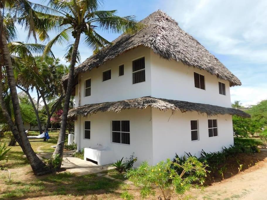 Holiday Home In Malindi Mambrui Extérieur photo